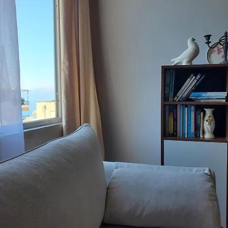 - Steps From The Apartamento Sarandë