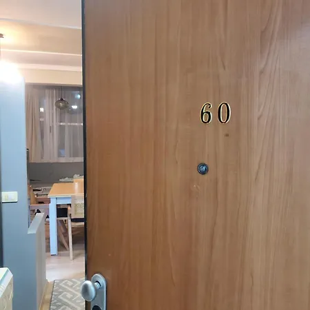 Apartment - Steps From The Sarande