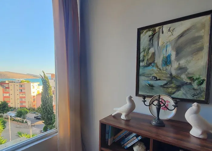 - Steps From The Sarandë