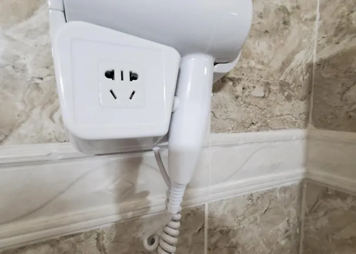 - Steps From The Appartement